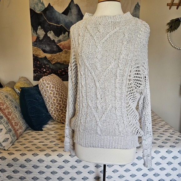 Brandy Melville Cream Gray Cable Knit Sweater One Size Italy Slouchy Cozy - Picture 3 of 10
